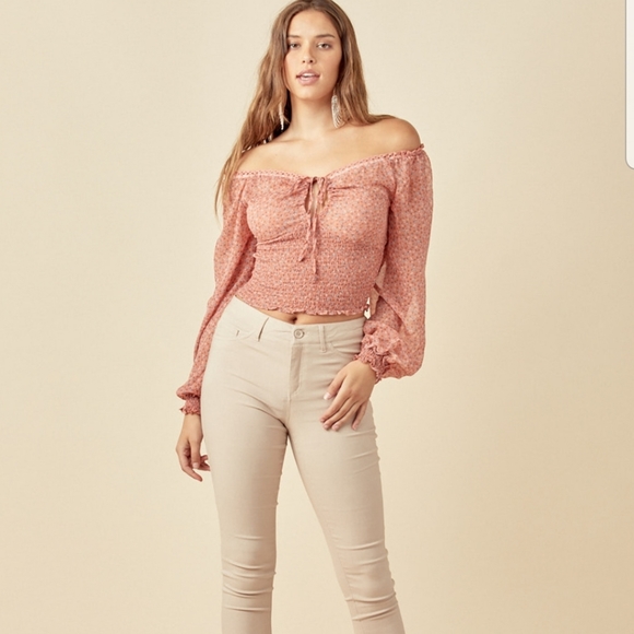 Floral Blouse - Picture 2 of 4